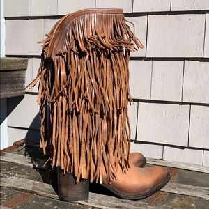 Freebird Fringe Leather Boot woman’s size 9